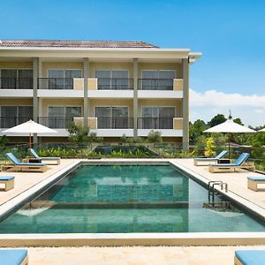 Deluxe Twin Room Pool View Daily Activity